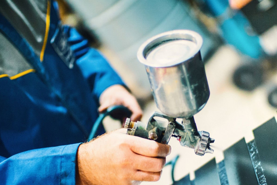 鈑金噴涂加工的定義、作用及應(yīng)用領(lǐng)域全面解析